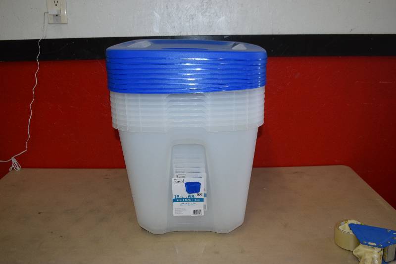 lot 408 image: 8 Homz Totes and Lids