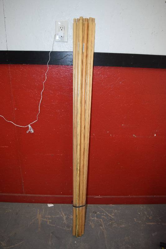 lot 423 image: 12 Broom Handles