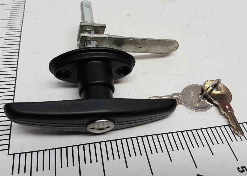 lot 6213 image: New T Handle street rod trunk handle latch Camper Trailer Shell Cover Lid with keys