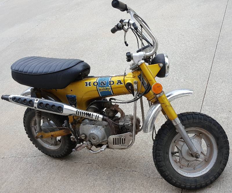 lot 6215 image: Cool little Honda CT70 pit bike.  Was running great when I parked it a year ago.