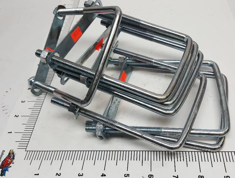 lot 6220 image: HAMPTON SQUARE BEND U-BOLT - 02-3452-507 (Pack of 7) new and can come in handy by Ace Trading
