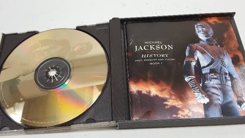 lot 5035 image: DVD ready for your enjoyment.  Check out the image for the artist or game