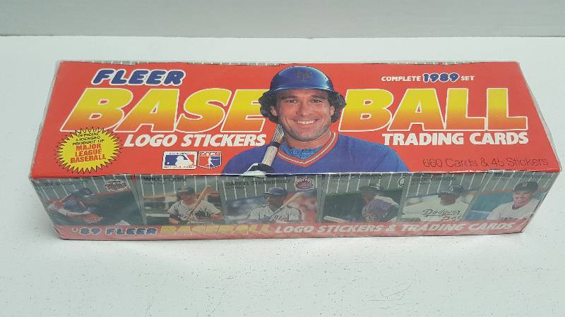 lot 1276 image: 1989 Fleer Baseball Complete 660 Card Factory Sealed Set w Ken Griffey Jr. Rookie