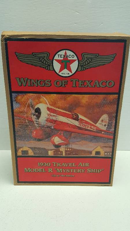 lot 1400 image: Wings of Texaco 1930 Mystery Ship Scale Model Die Cast Metal Coin Bank New w COA