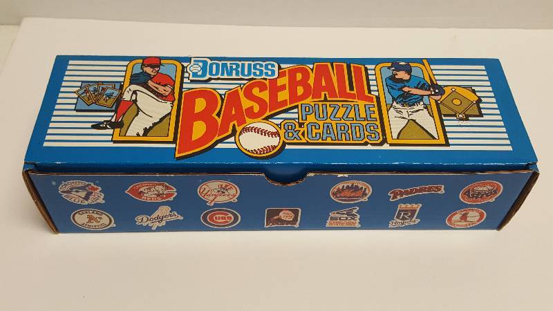 lot 1255 image: 1989 Donruss Baseball Complete 660 Card Factory Sealed Set w Ken Griffey Jr. Rated Rookie