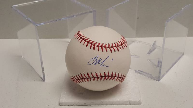 lot 1135 image: Joe Mauer Autographed Rawlings Official Major League Baseball Twins w COA