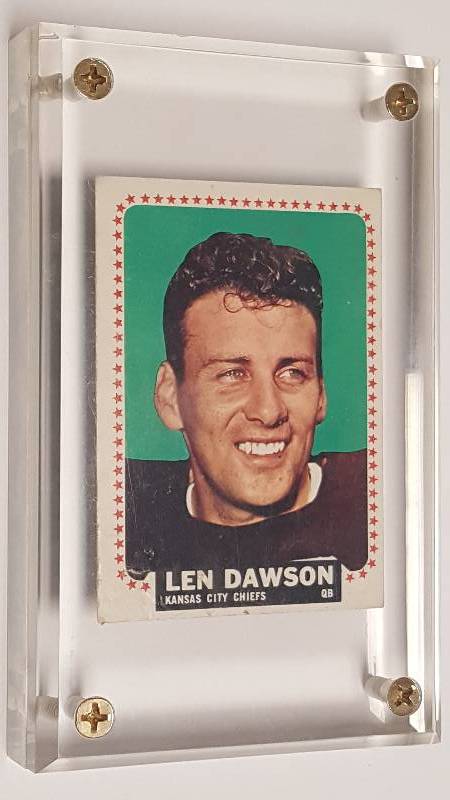 lot 1179 image: 1964 Topps Len Dawson #96 SP Short Print Kansas City Chiefs HOFer Football Card