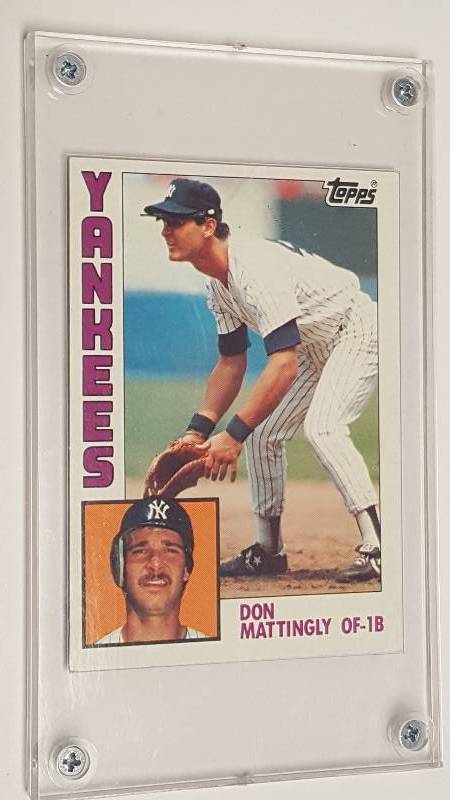 lot 1186 image: 1984 Topps Don Mattingly #8 Rookie Card New York Yankees RC