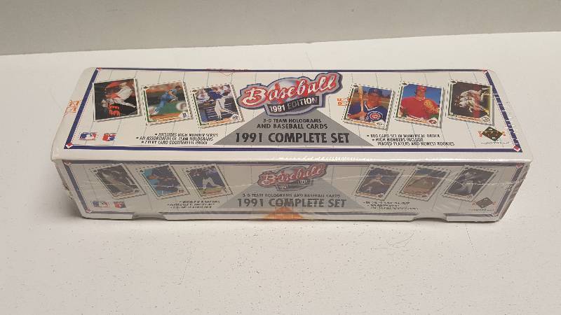 lot 1263 image: 1991 Upper Deck Baseball Complete Set 800 Cards  Update Traded Series Factory Sealed