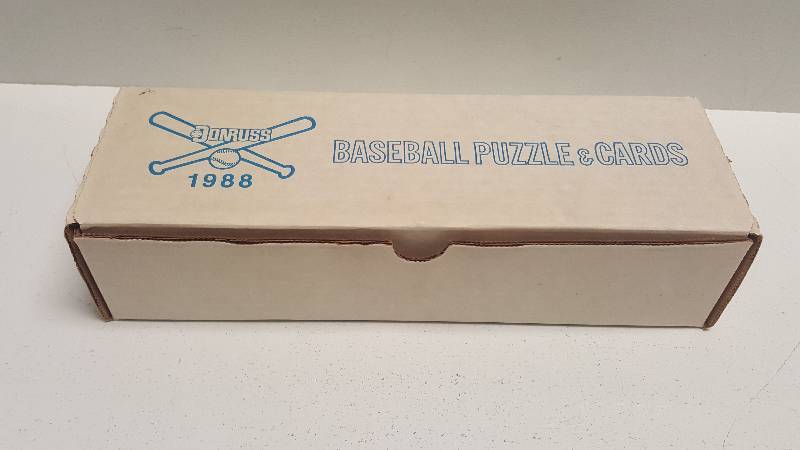 lot 1265 image: 1988 Donruss Baseball Complete 660 Card Factory Sealed Set w Mark Grace & Roberto Alomar Rated Rookies