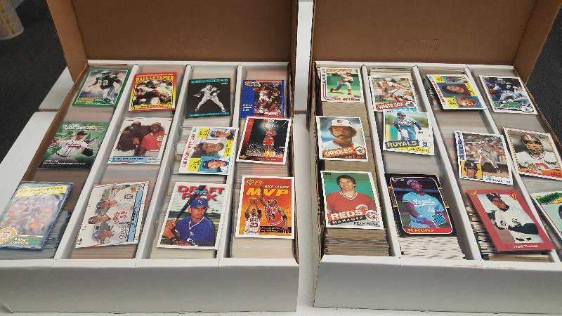lot 1310 image: (2) 3200 Count Monster Boxes Mixed Sport Mystery Lot w Rookies, Commons & All-Stars #8