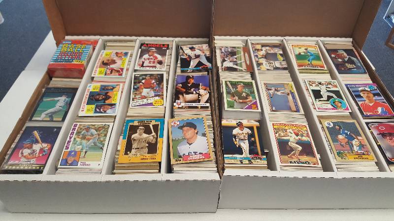 lot 1306 image: (2) 3200 Count Monster Boxes Mixed Sport Mystery Lot w Rookies, Commons & All-Stars #4