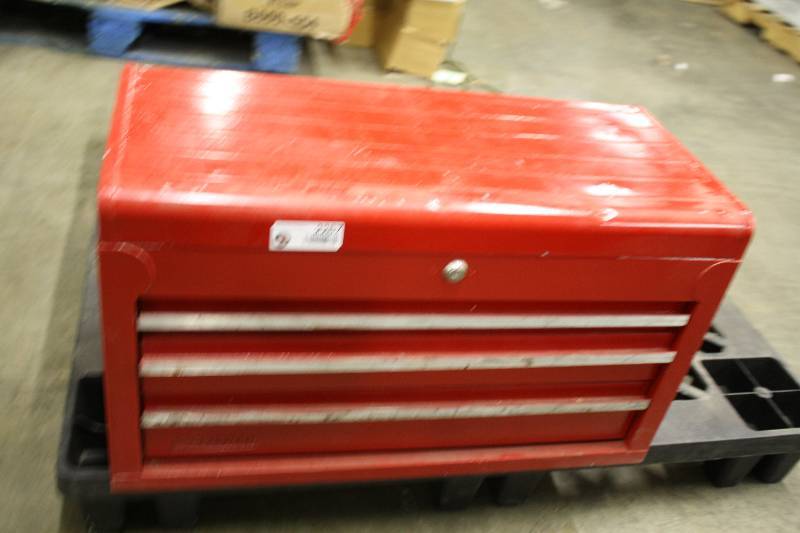 lot 2267 image: Tool Chest - 3 Drawers