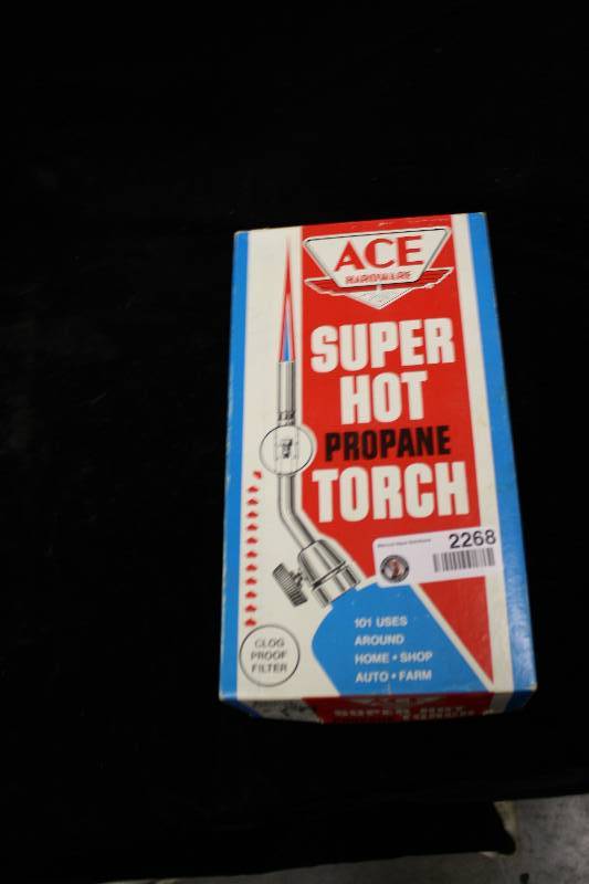 lot 2268 image: Propane Torch Kit