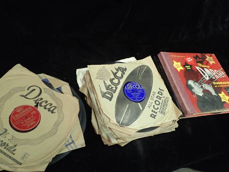 lot 2342 image: Vintage box old 78 records from 1930s thru 1960s