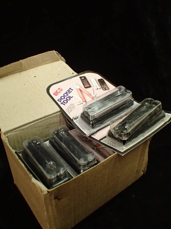 lot 2345 image: The original Pocket Tools - 12