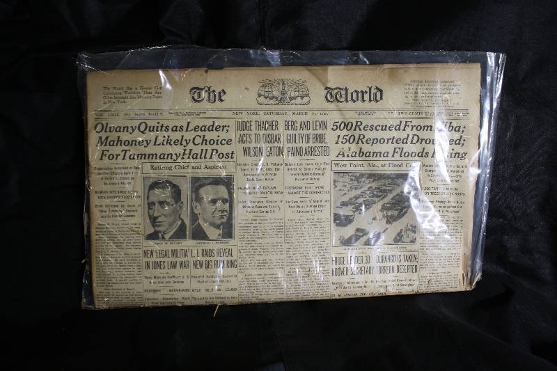 lot 2200 image: Vintage Newspaper March 16, 1929