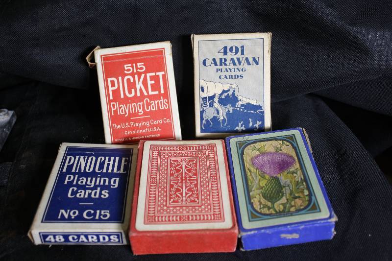 lot 1016 image: 5 sets of Playing Cards