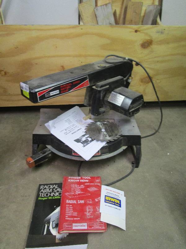 lot 8508 image: Craftsman Radial Arm Miter Saw