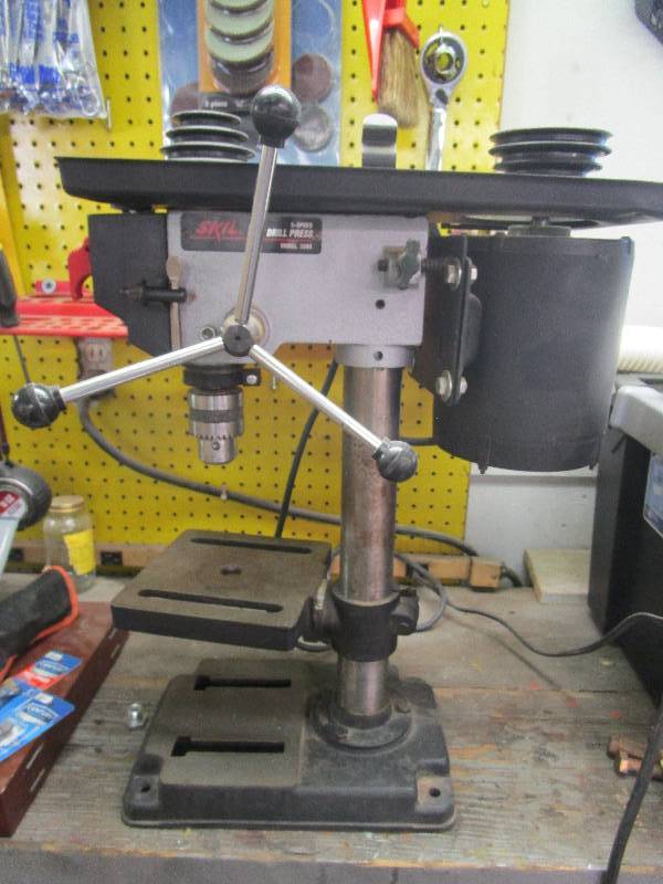 lot 8510 image: Skil 8 Drill Press