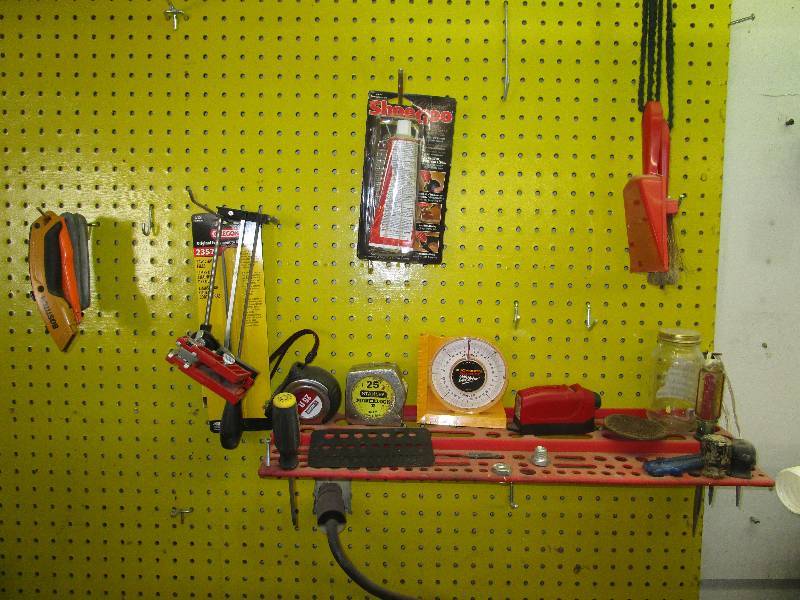 lot 8538 image: Random Items Lot