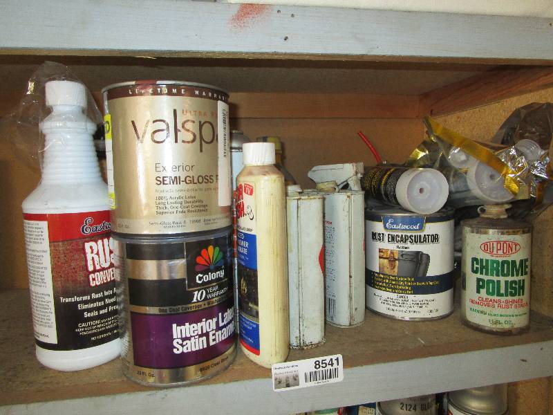 lot 8541 image: Shelf Full of Random Stuff