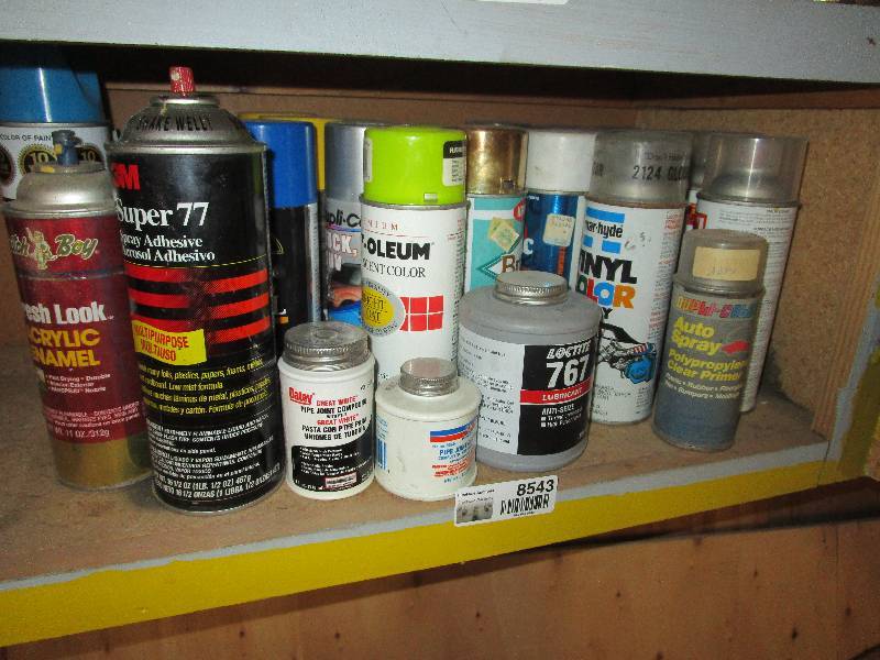 lot 8543 image: Shelf Full of Paints