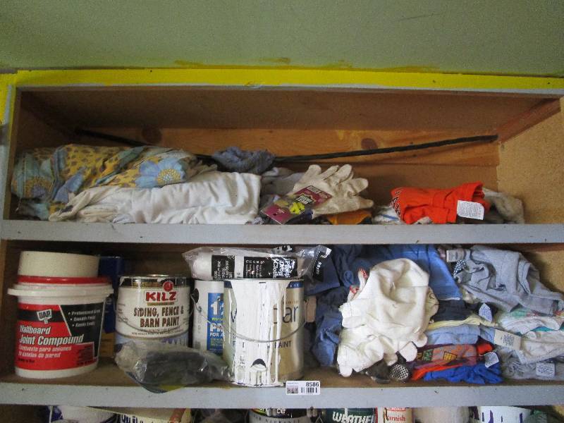 lot 8586 image: Shelf Full of Random Stuff