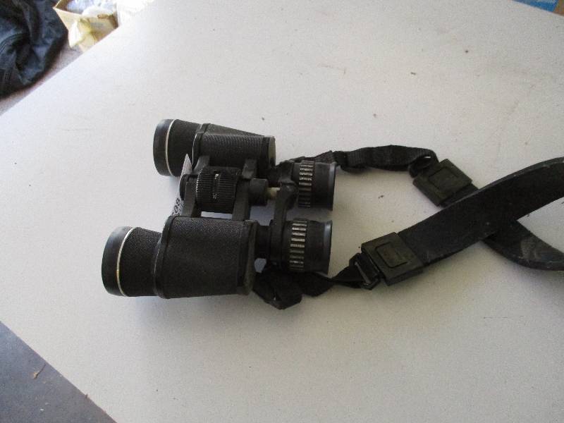lot 8631 image: Tasco Binoculars