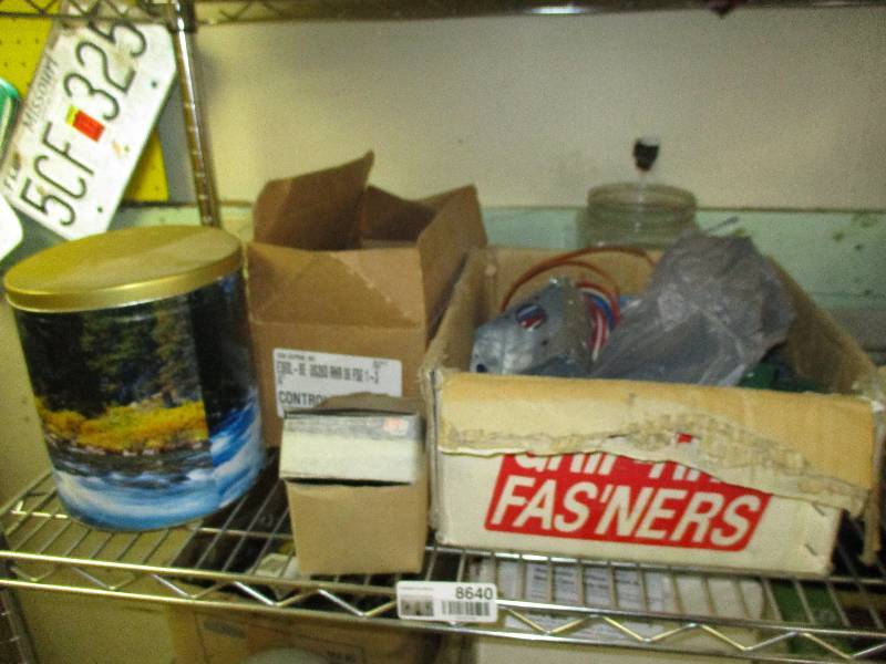 lot 8640 image: Shelf Full of Random Stuff