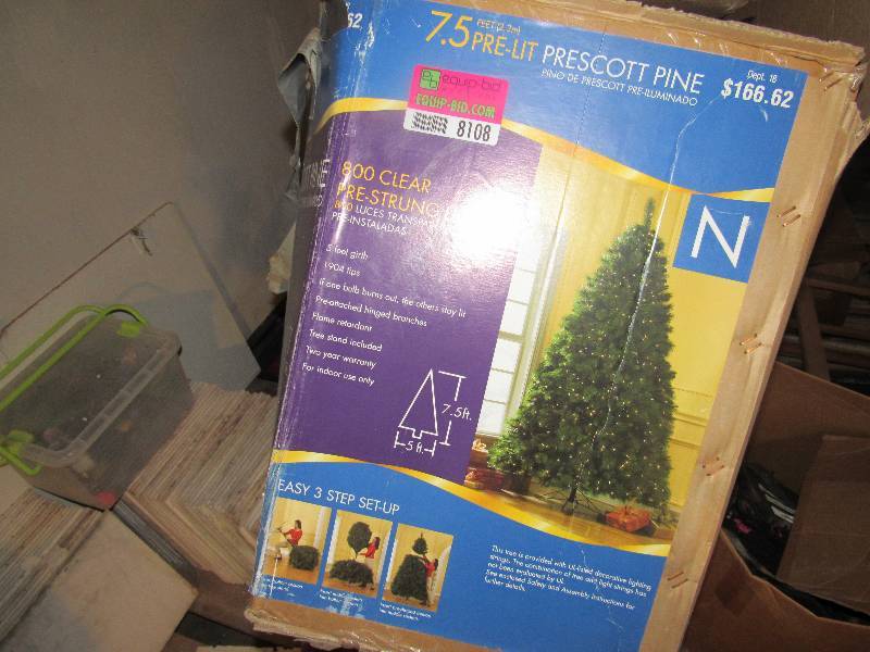 lot 8108 image: Christmas Tree  Misc.