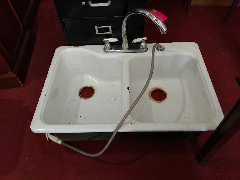 lot 8091 image: Cast Iron Kitchen w Faucet