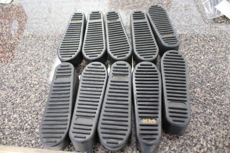 lot 2019 image: AR 15 stock bump pads