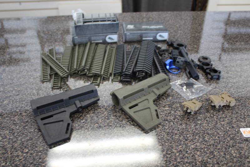 lot 2044 image: Large lot of AR 15 parts