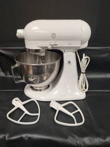 lot 100 image: KitchenAid Ultra Power Stand Mixer White with Bowl and Attachments