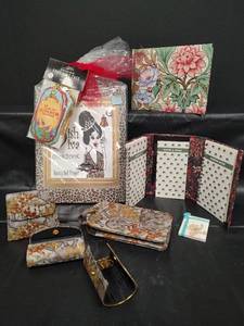 lot 113 image: The Dish Diva Cookbook by Nancy Bell Ringer with Kitchen Gift Tags , address book and organizers