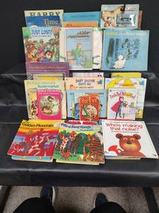 lot 114 image: Vintage Childrens Books