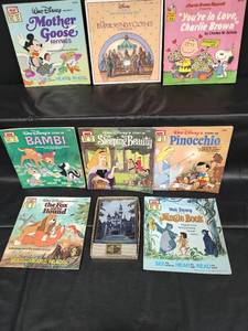 lot 115 image: Vintage Disney Book Collection & 1960s Disneyland Tray Gift Set(no cassettes)