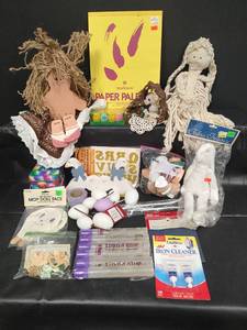 lot 119 image: Craft Supplies