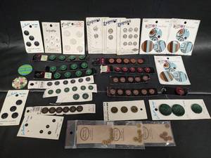lot 163 image: Vintage Button Collection - Le Bouton, Pacific, Exquisit, Button Sensations Mixed Lot