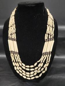 lot 221 image: Vintage 26 inch Multi-Strand Bead and Metal Necklace