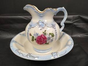 lot 282 image: Vintage Pottery Pitcher and Bowl