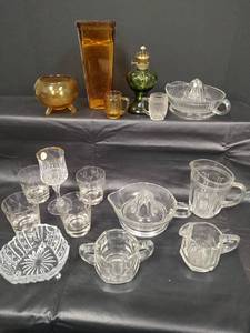 lot 295 image: Vintage Glass Collection and More