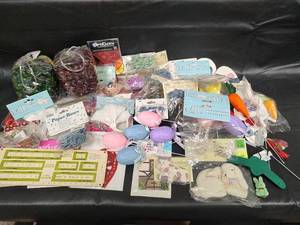 lot 317 image: Craft Supply Lot with Crafted Earrings and Pins