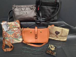 lot 324 image: Designer Handbag Collection - Very Good Condition