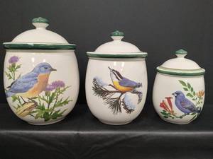 lot 337 image: National Wildlife Federation Ceramic Bird Design Canister Set