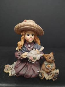 lot 358 image: Yesterdays Child Dollstone - Whitney With Wilson