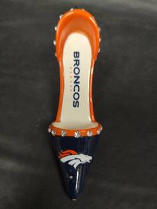 lot 551 image: Denver Broncos NFL Decorative High Heel Shoe Ornament with Rhinestones