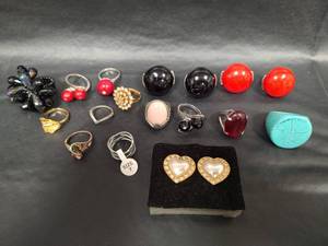 lot 559 image: Costume Pearl Heart Pierced Earrings with Rhinestones and Costume Ring Collection