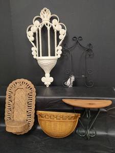 lot 441 image: Decorative Wall Collection - White Plastic Sconce, Plastic Wicker Baskets, Wood and Metal Wall Shelf and Metal Plate Holder